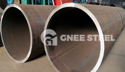 Welded steel pipe made by high-frequency welding